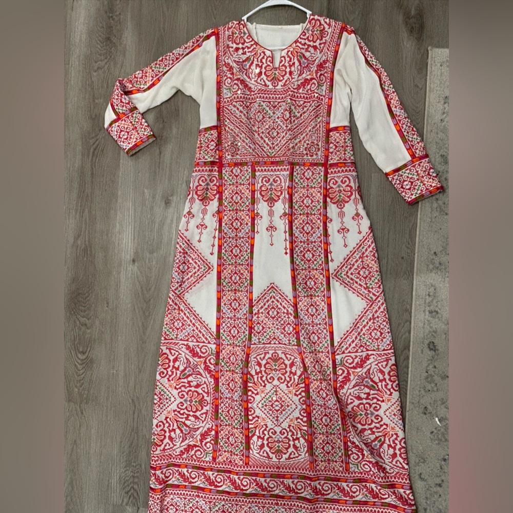 Traditional Palestinian Thobe